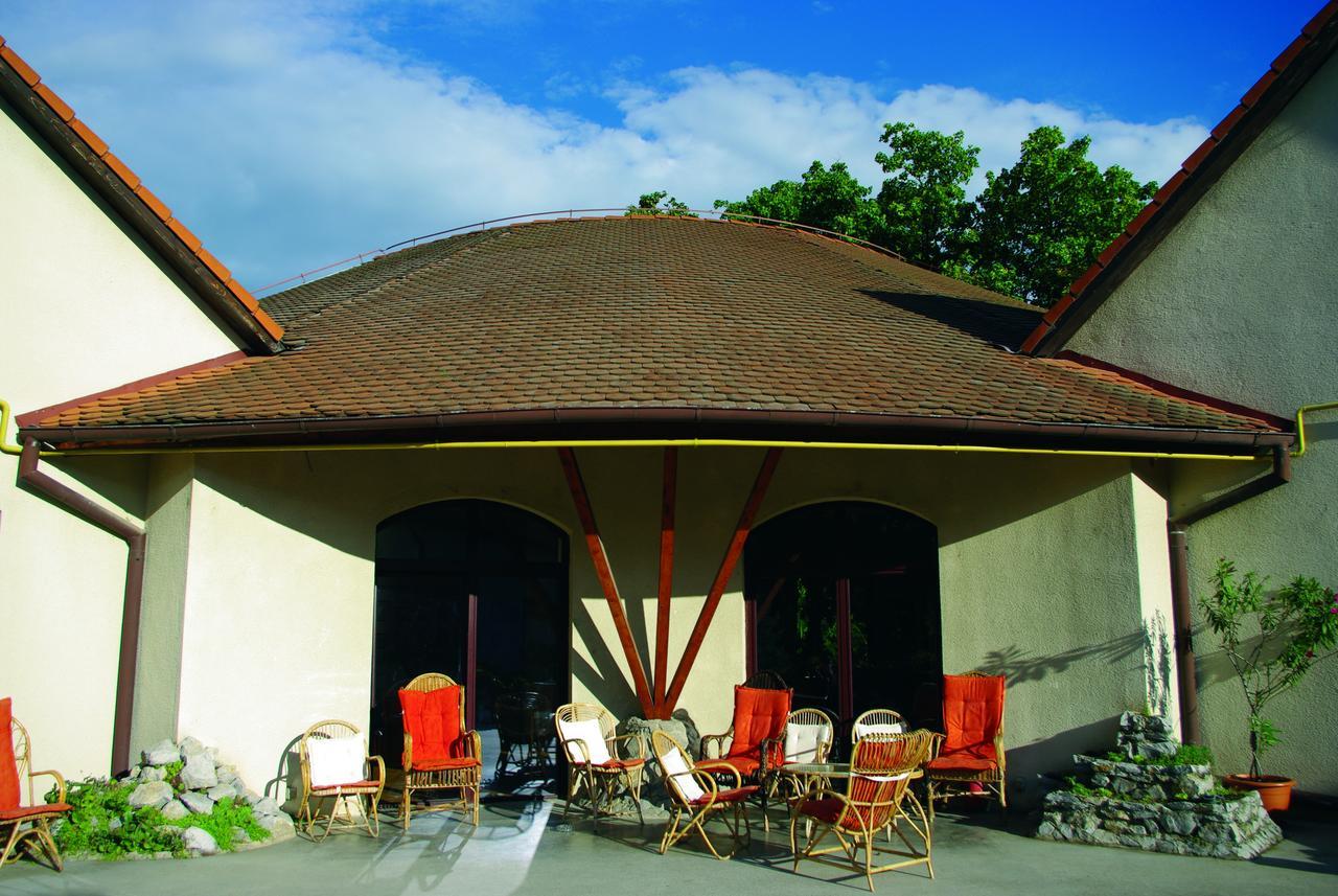 The Zen Hotel - Posticum Oradea Εξωτερικό φωτογραφία