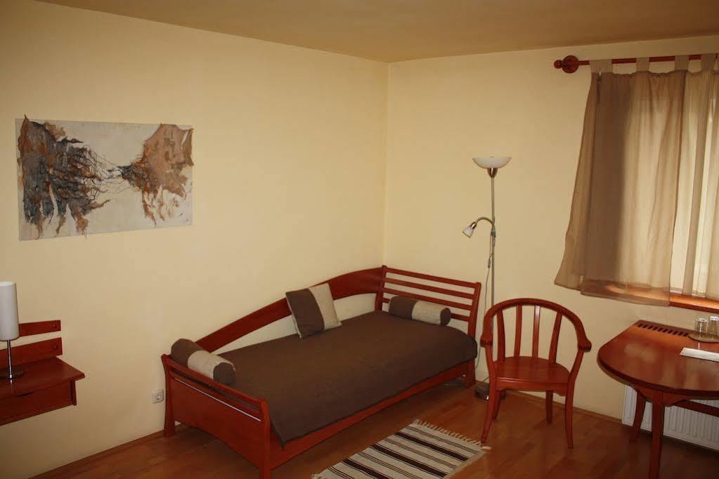 The Zen Hotel - Posticum Oradea Εξωτερικό φωτογραφία