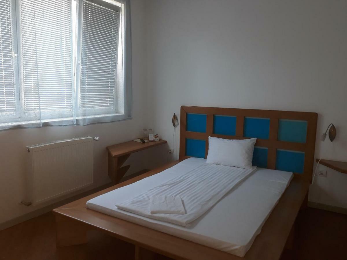 The Zen Hotel - Posticum Oradea Εξωτερικό φωτογραφία