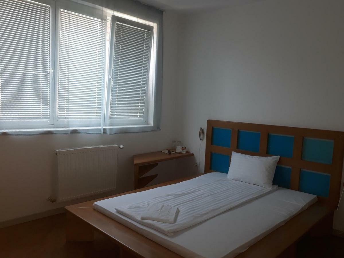 The Zen Hotel - Posticum Oradea Εξωτερικό φωτογραφία