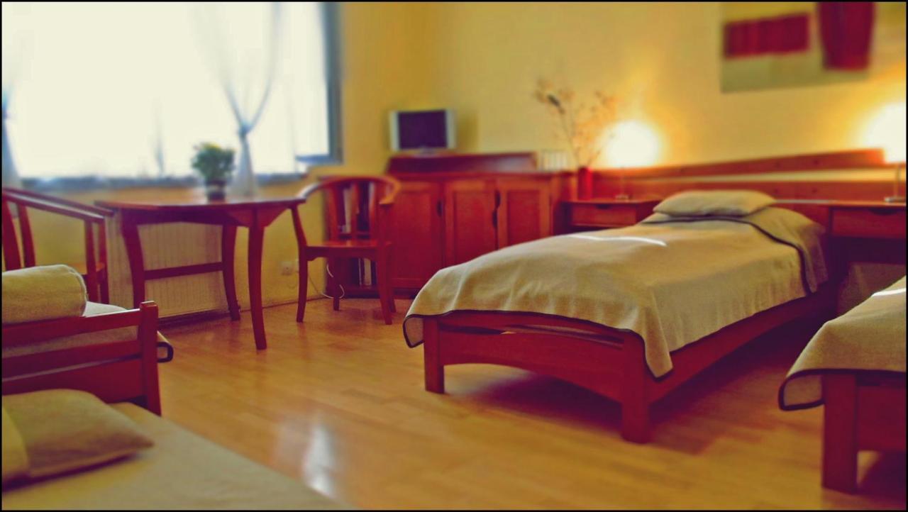 The Zen Hotel - Posticum Oradea Δωμάτιο φωτογραφία